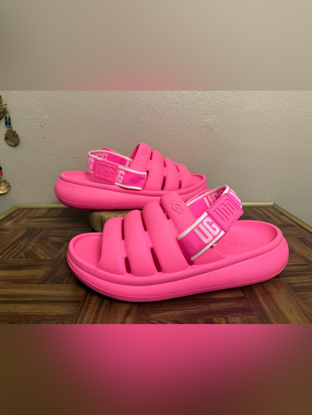 UGG Sport Yeah Womens 8 Taffy Pink Foam Platform Slingback Slide Sandals